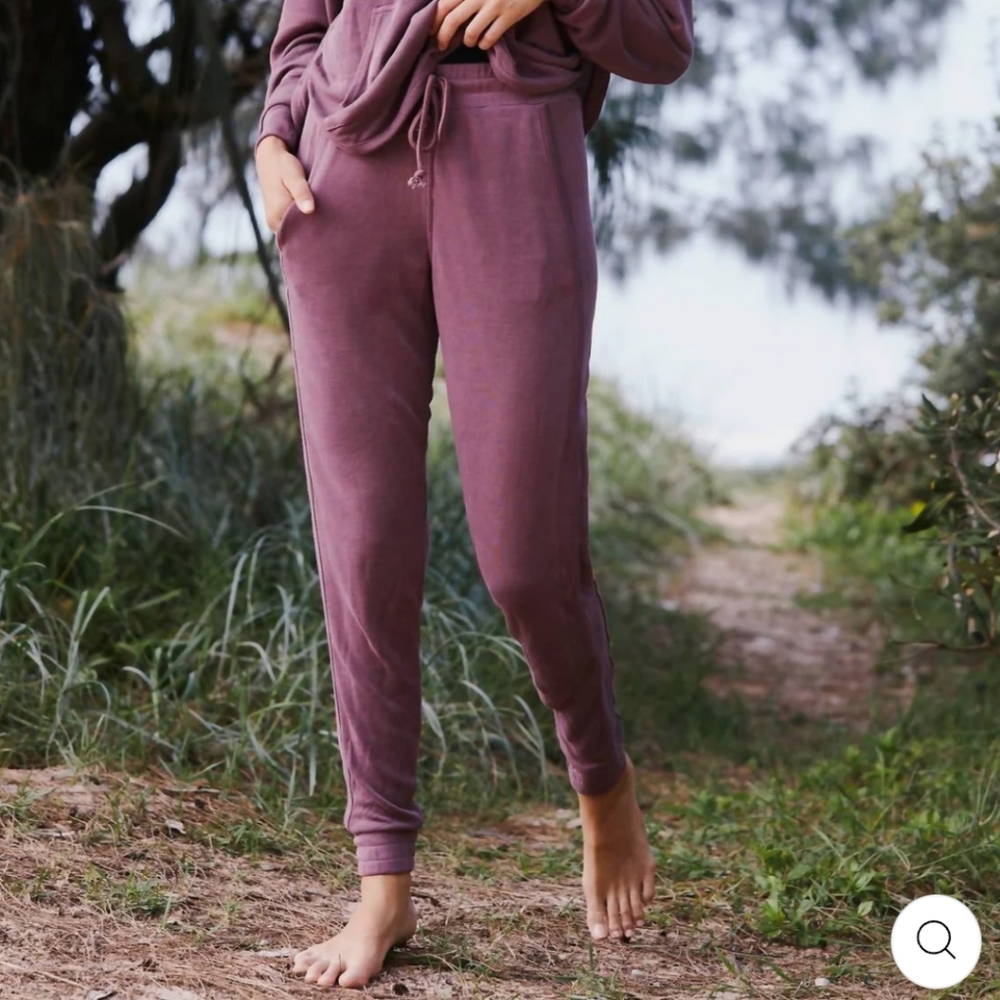 NWOT Free People Back in Motion Joggers